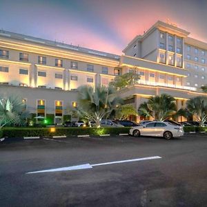 I Hotel